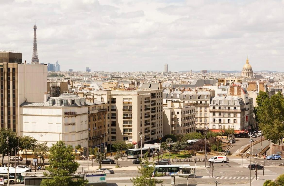 Beautiful Apartment With A View Of Eiffel Tower In Center Paris Extérieur photo