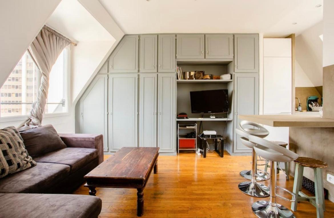 Beautiful Apartment With A View Of Eiffel Tower In Center Paris Extérieur photo
